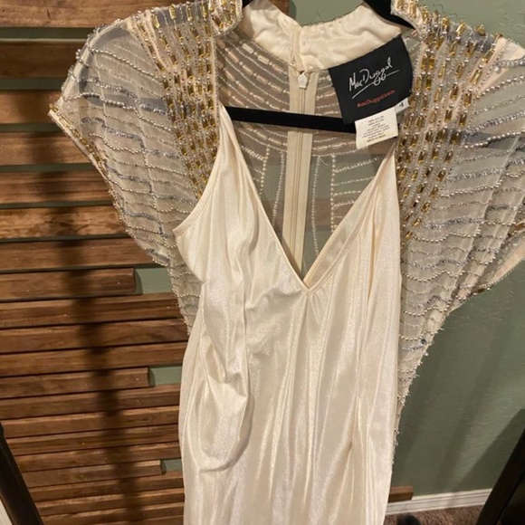 Gorgeous beaded dress - Picture 5 of 9